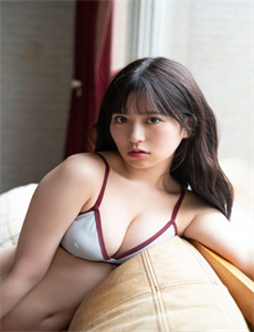 《色戒 电影完整版-美女猜扑克》