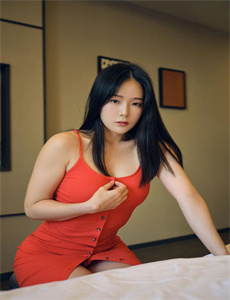 《美女坐脸-62hh》